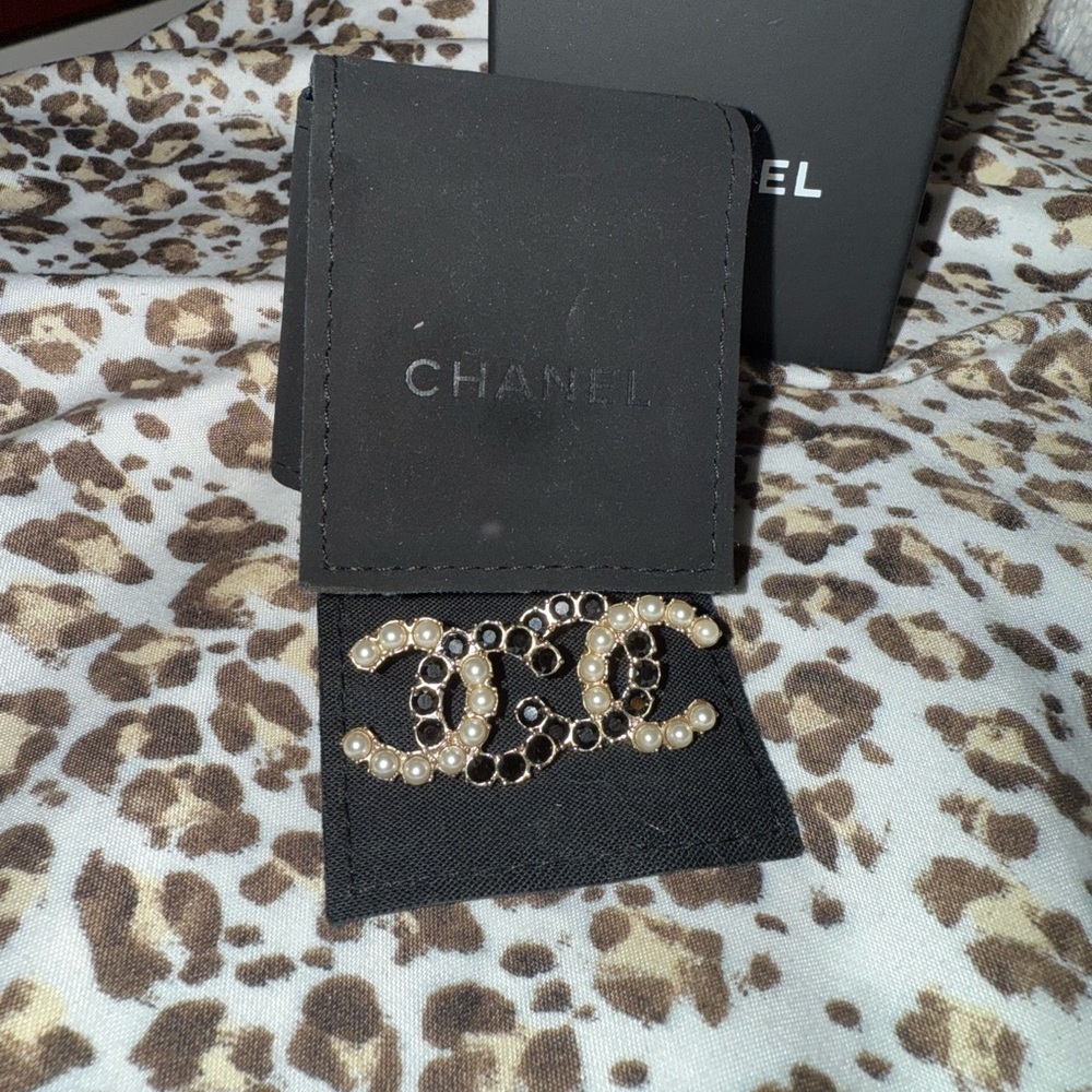 ****Price Firm*** CHANEL Gold and Pearl Logo Earrings